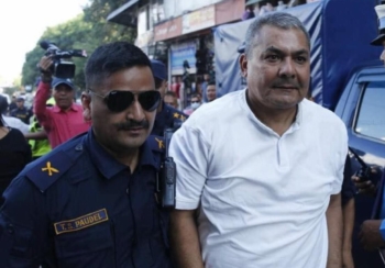 हिरासत छल्न दुर्गा प्रसाईं अस्पताल भर्ना