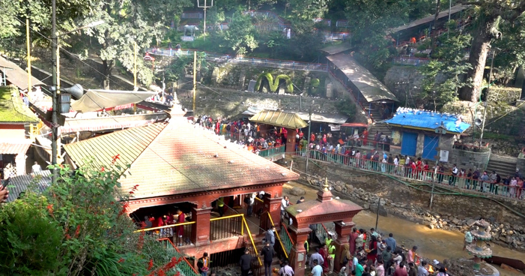 क्षतिग्रस्त दक्षिणकाली मन्दिरलाई पुरानै अवस्थामा फर्काउन सरसफाइ गरियो
