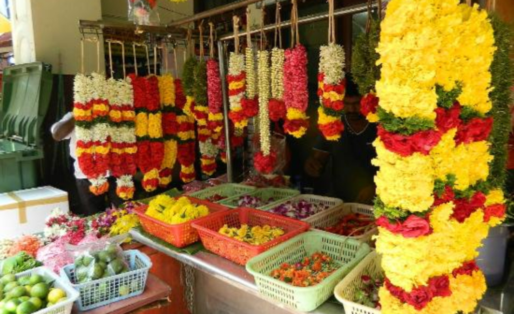 थाहा नगरपालिका क्षेत्रमा प्लाष्टिकका फूलमा प्रतिबन्ध