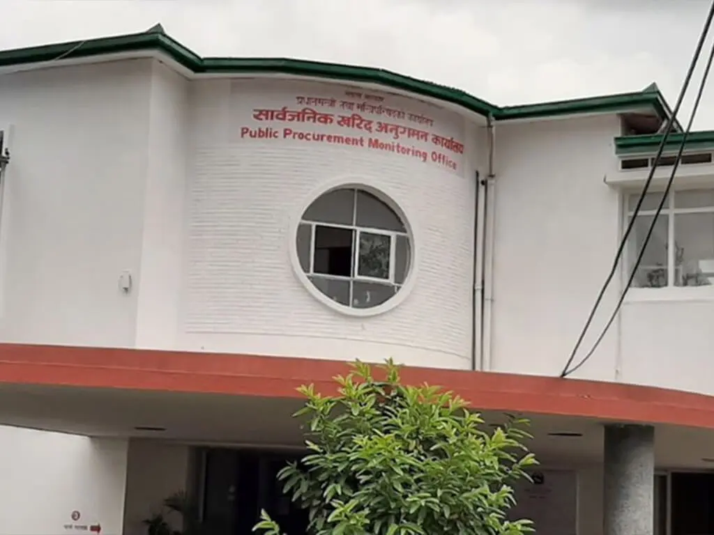१७ निर्माण व्यवसायीलाई कालोसूचीमा राख्न सिफारिस