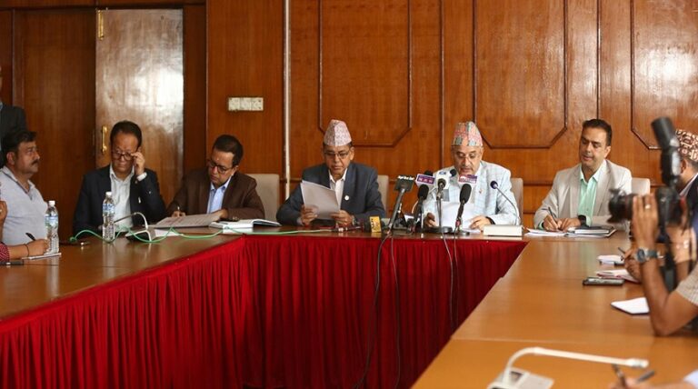 पहिरोले अवरुद्ध २९ राजमार्ग खुल्यो, ७ सय ७४ स्थानको पहिरो हटाइयो