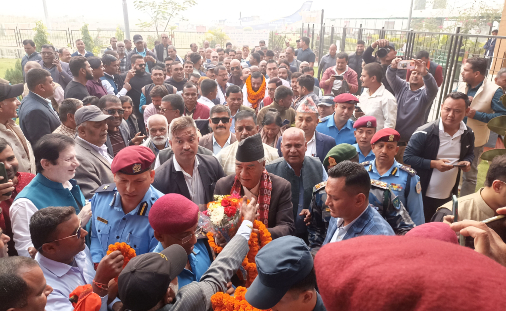 बीआरआईमा ऋण होइन, अनुदान लिने होः देउवा