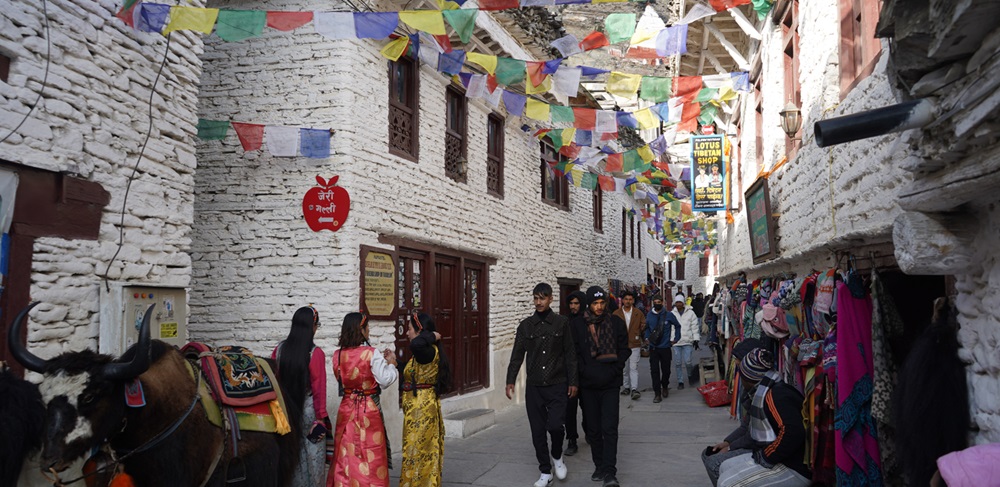 म्याग्दीको मार्फा पर्यटकको रोजाइमा