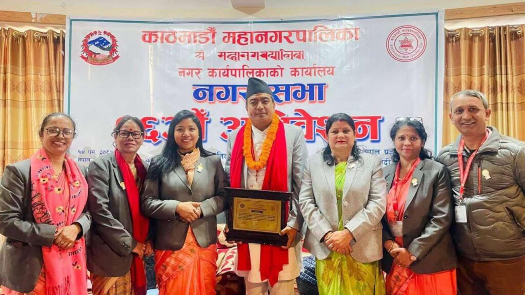 काठमाडौं–४ का वडाअध्यक्ष महर्जन ‘स्थानीय सेवा गौरव पुरस्कार–२०८१’ बाट सम्मानित