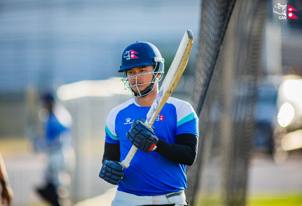 यूएईको इन्टरनेसनल लिग टी२० खेल्दै कुशल मल्ल