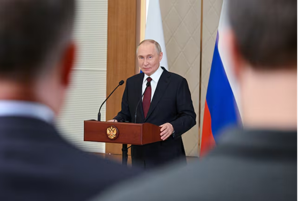 रूसी राष्ट्रपति पुटिनले गरे २०२५ देखि २०२७ सम्मका लागि सङ्घीय बजेट अनुमोदन