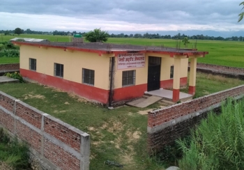 पाल्हीनन्दनको आयुर्वेद औषधालय भवन प्रयोगविहीन