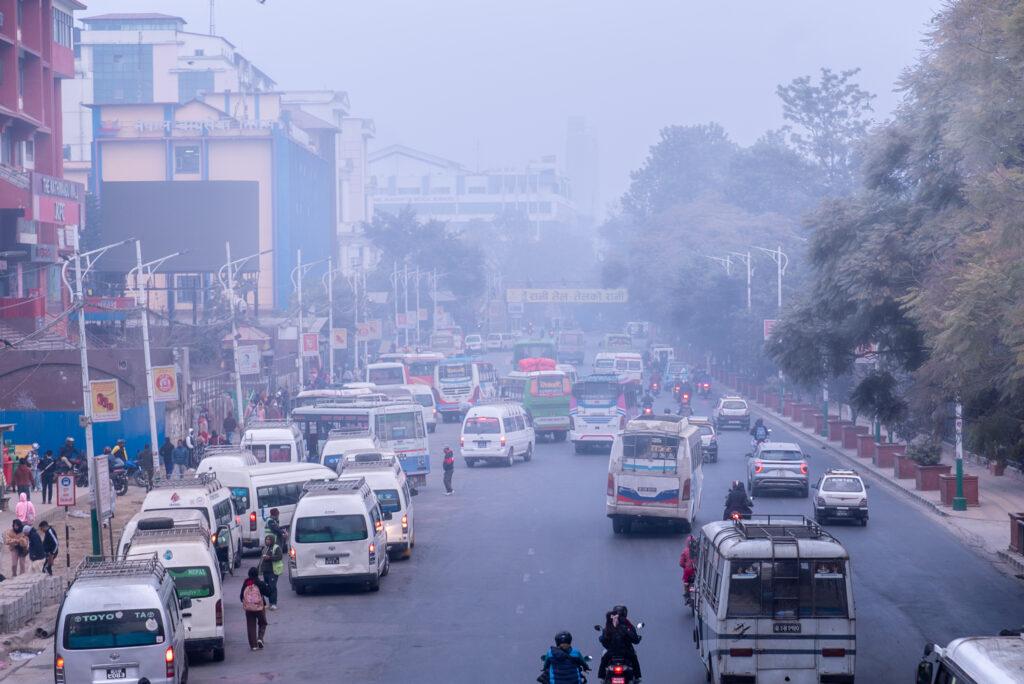 सार्वजनिक यातायातको भाडा बढ्यो, आजैबाट लागू