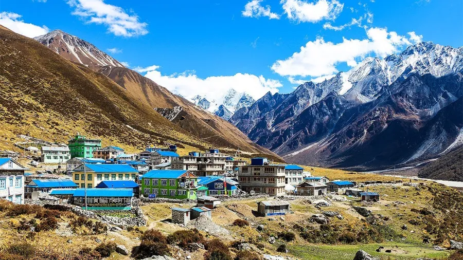 रसुवामा पर्यटक आवागमनमा कमी, व्यवसाय ठप्प