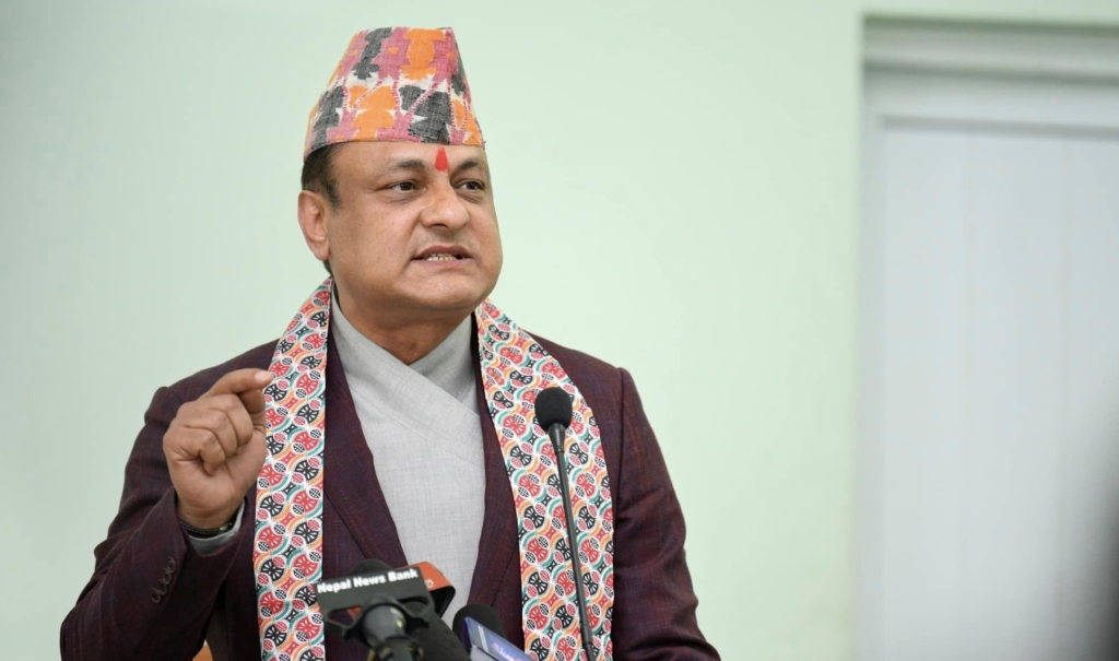 सर्वेन्द्र खनाल भन्छन् – म अहिले कुनै राजनीतिक पार्टीसँग आबद्ध छैन