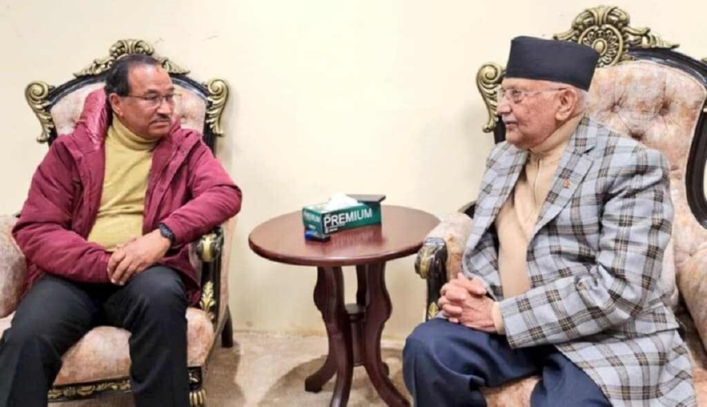 प्रधानमन्त्री ओली र राप्रपा नेपालका अध्यक्ष थापाबीच भेट