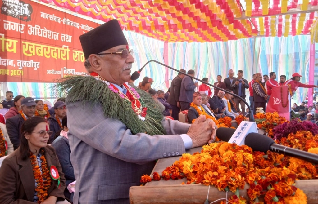प्रचण्डको दाबी– राष्ट्रपतिलाई महाभियोगको डर देखाएर कांग्रेस–एमालेले सरकार बनाए