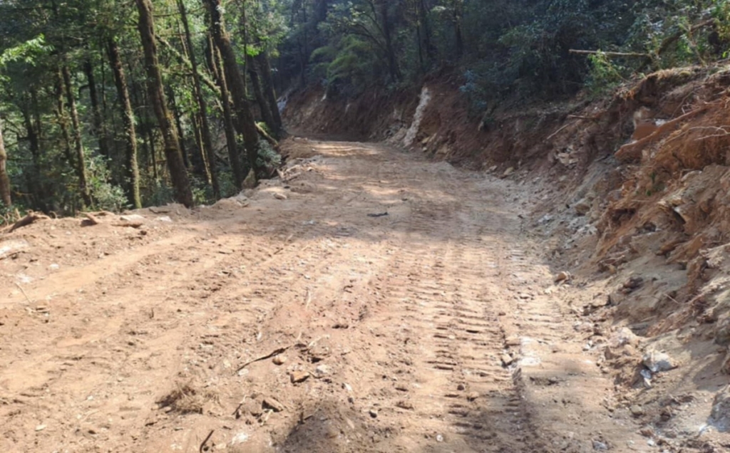 मालिकामा पर्यटक भित्र्याउन सडक निर्माण