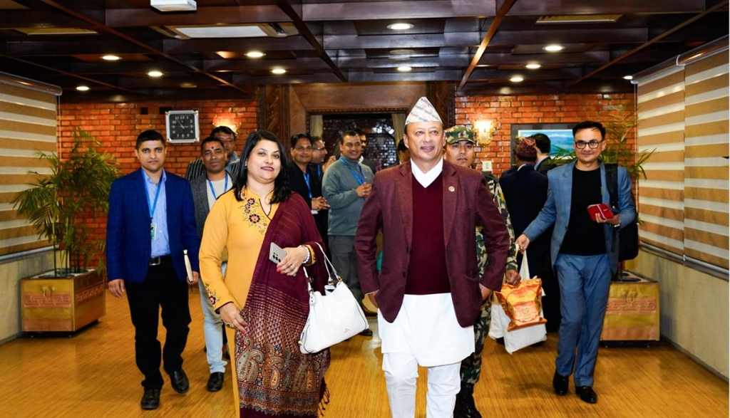 भारतको ऊर्जा सप्ताहमा भाग लिन ऊर्जामन्त्री नयाँदिल्ली प्रस्थान