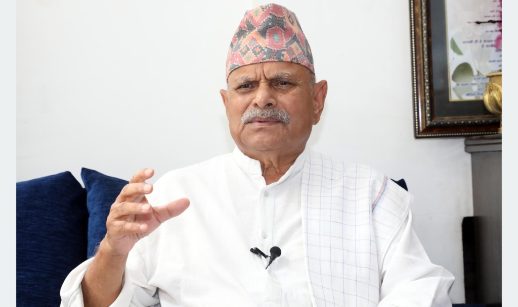 प्रकृति दोहनका कारण मानव जीवन संकटमाः पूर्वराष्ट्रपति यादव