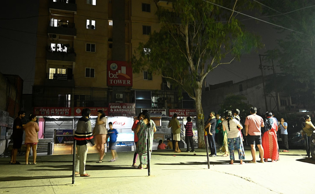 दिल्लीमा भूकम्प, सावधानी अपनाउन प्रधानमन्त्री मोदीको अपिल