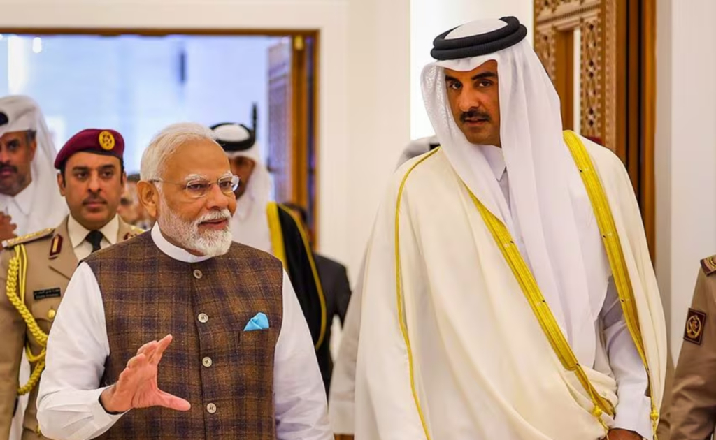 कतारका राजा भारतमा, मोदीले गरे स्वागत