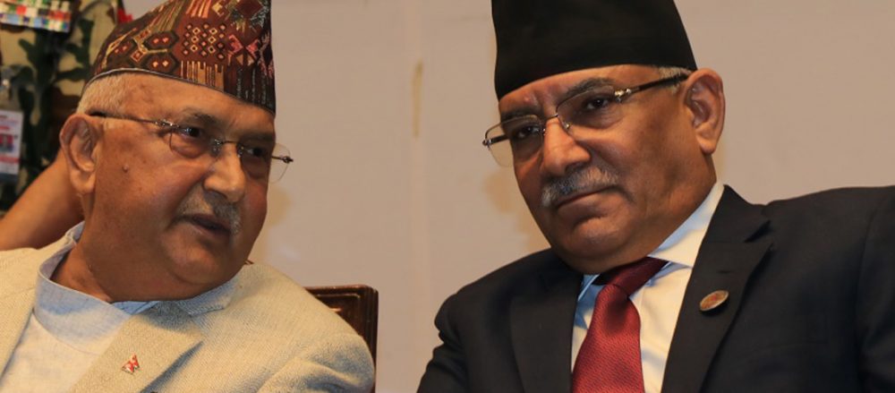 सेनाको सुरक्षाबाट बाहिरिए प्रचण्ड, निवर्तमान प्रधानमन्त्री ओली सेनासँगै !