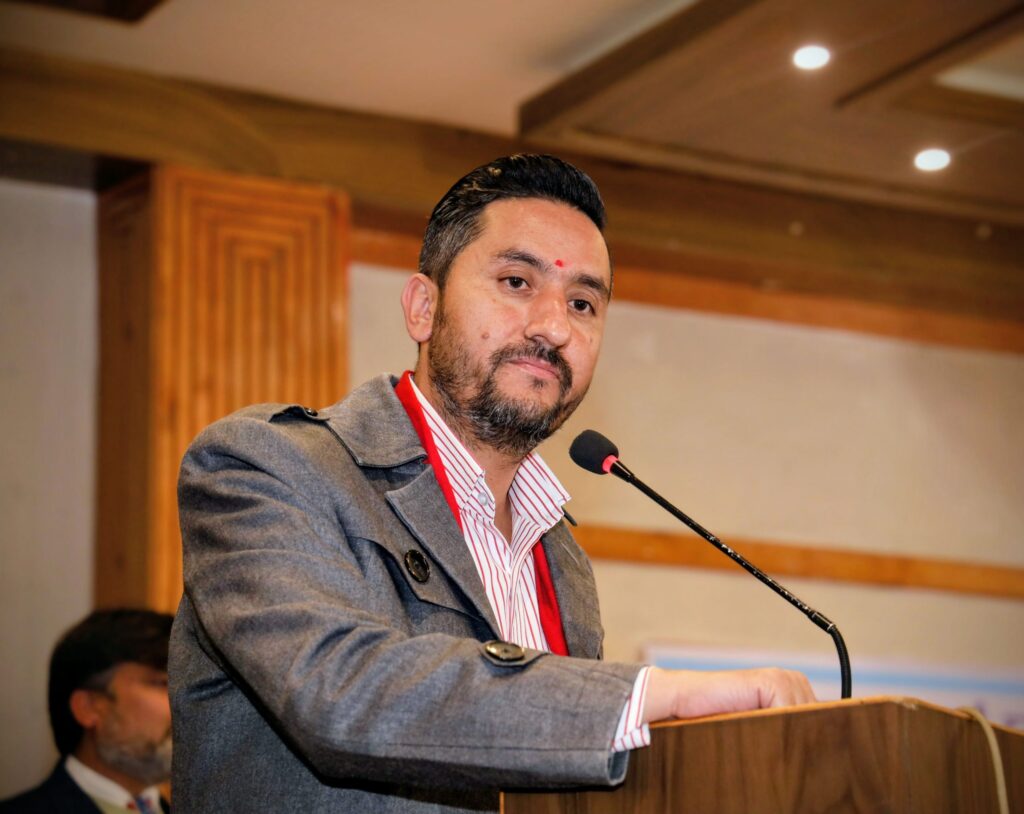 सर्वपक्षीय बैठकपछि निर्वाचनको माहोल बनेको छः सञ्चारमन्त्री खरेल