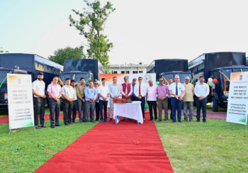 भारतद्वारा नेपाललाई कैदी बोक्ने १० ट्रक हस्तान्तरण