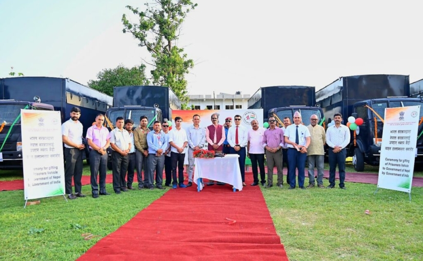 भारतद्वारा नेपाललाई कैदी बोक्ने १० ट्रक हस्तान्तरण