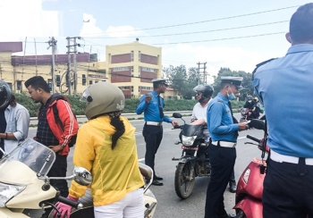 ट्राफिक कारबाहीमा एकैदिन २१ लाख १० हजार राजस्व सङ्कलन